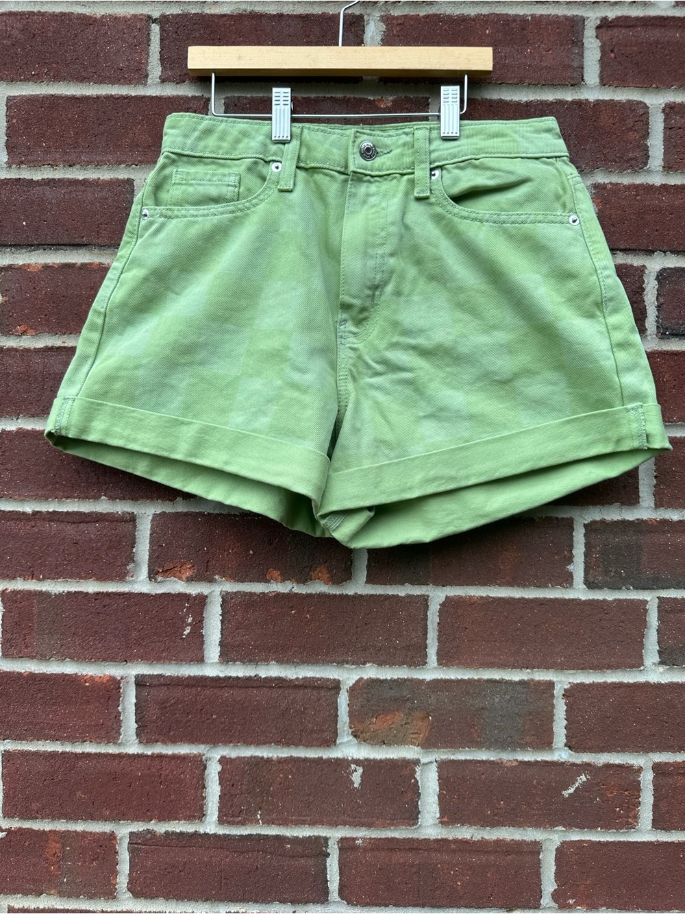 wild fable Light Green Rolled-Hem Denim Shorts size 4/27R